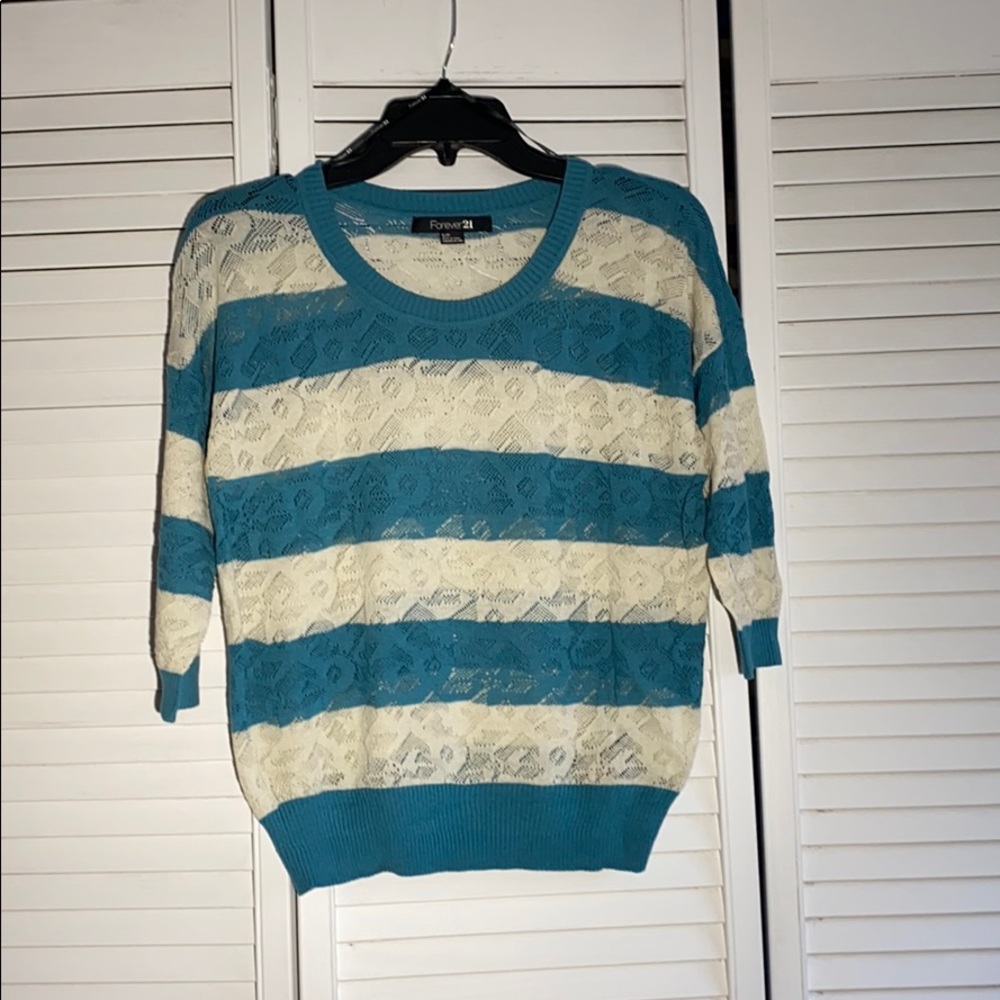 FOREVER 21 Sweater